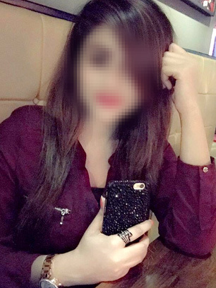 Preeti 22 year female call girls in Daman
